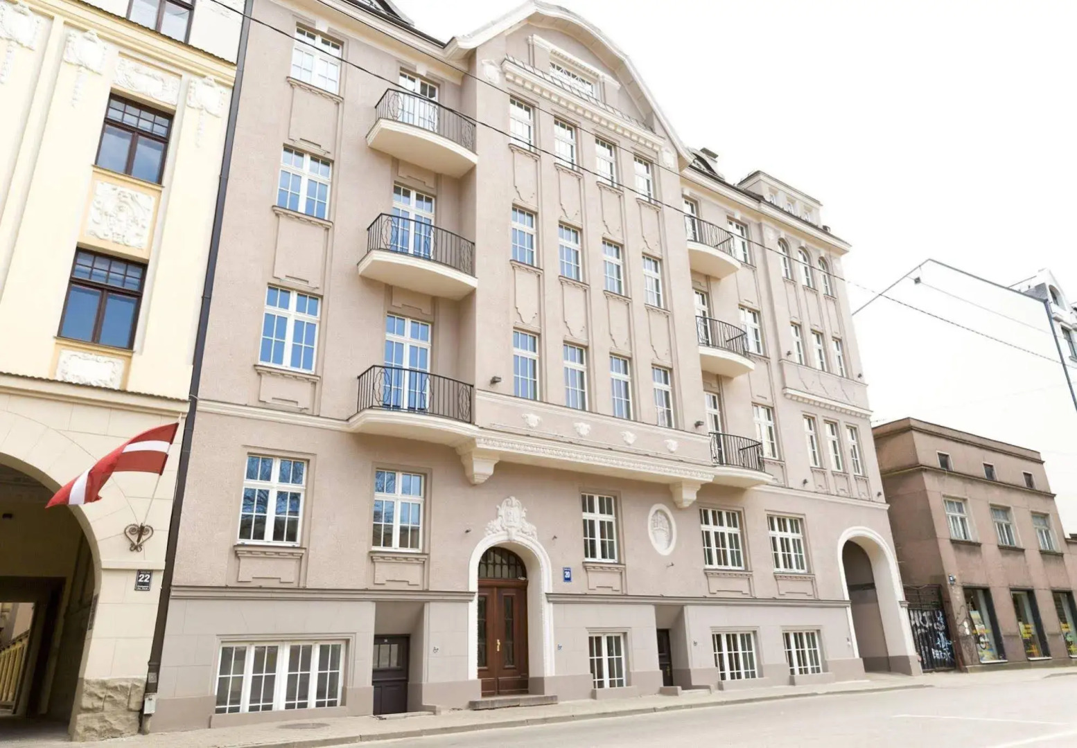Отель Riga Lux Apartments – Skolas