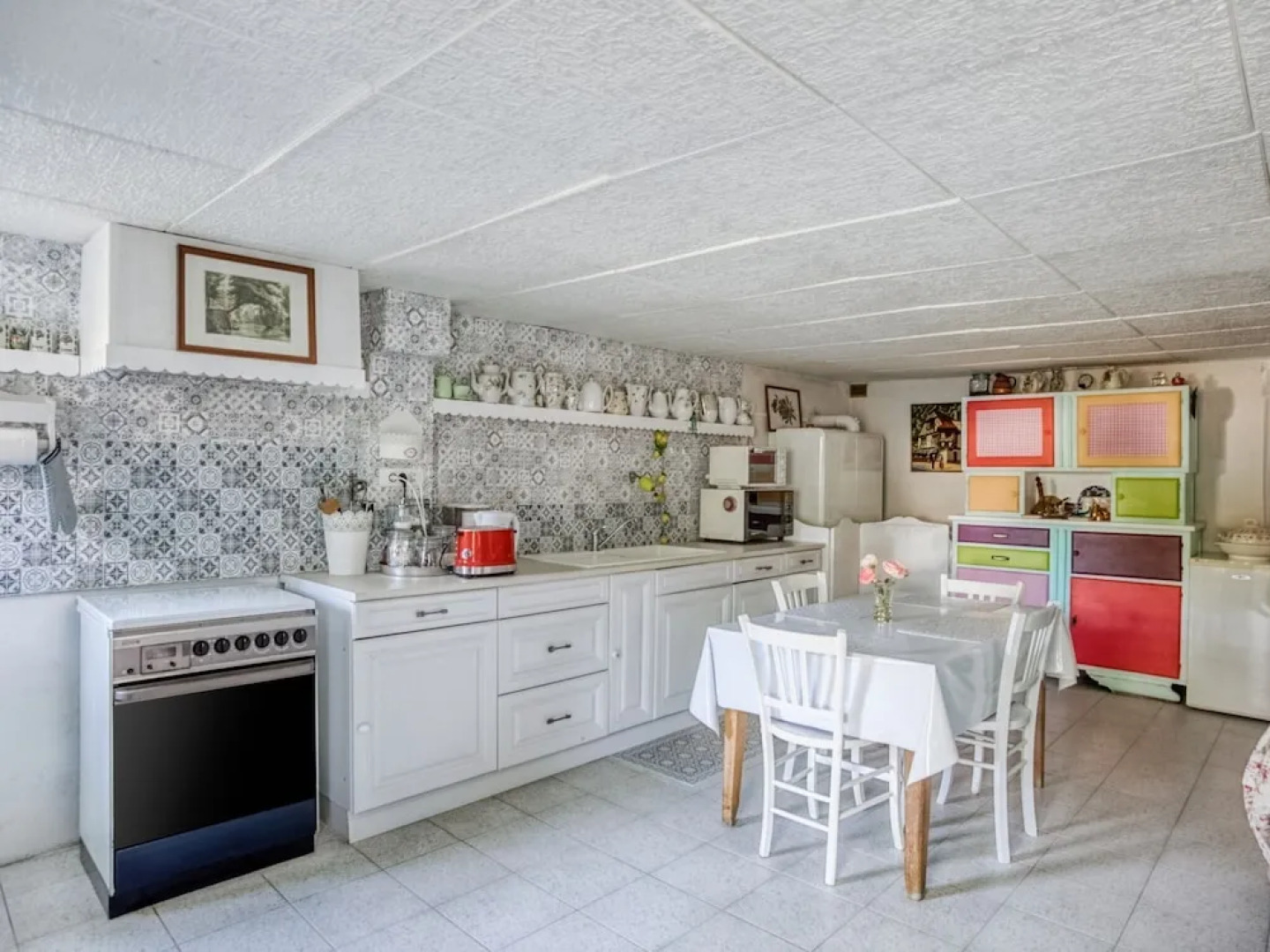 Comfortable Holiday Home in Roanne With Swimming Pool