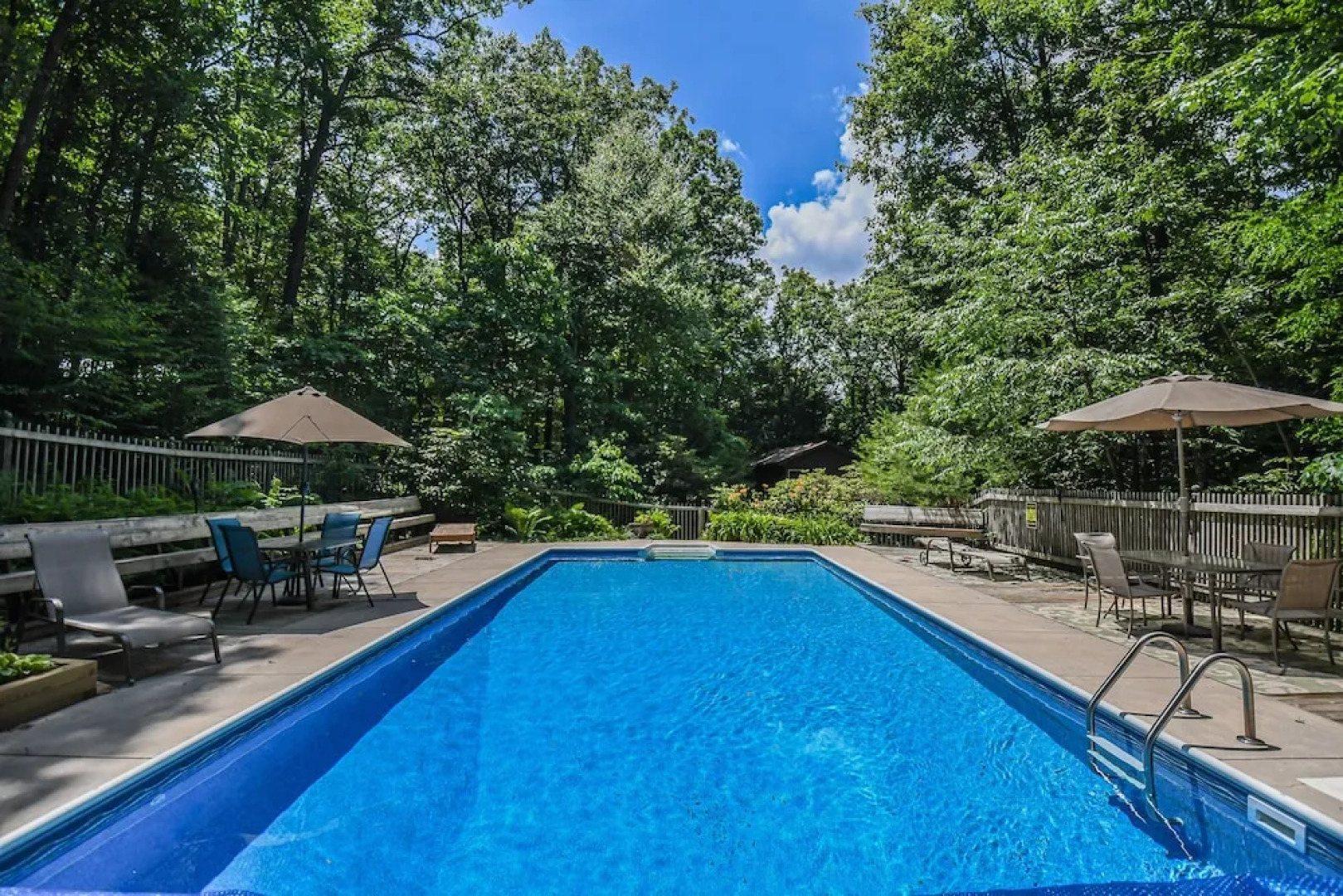 Tucked Inn 4 Bedroom House