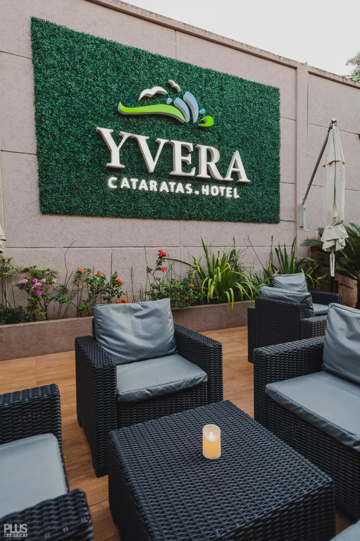 Yvera Cataratas