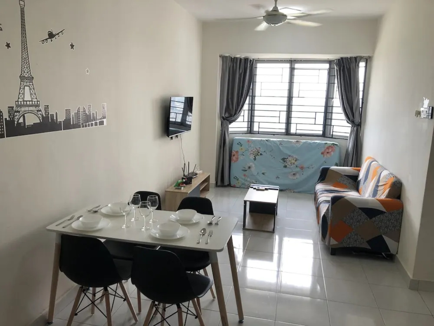 Cozy Homestay at Main Place