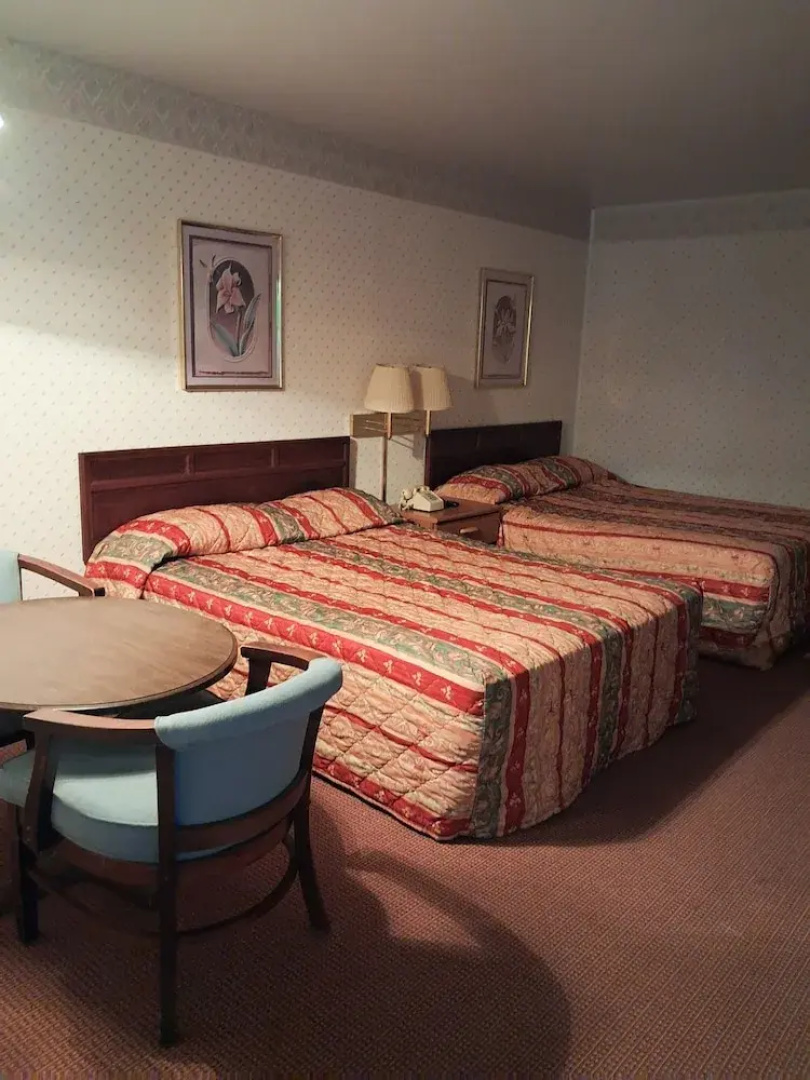 Hotel O Relax Inn Lewisburg near I-64