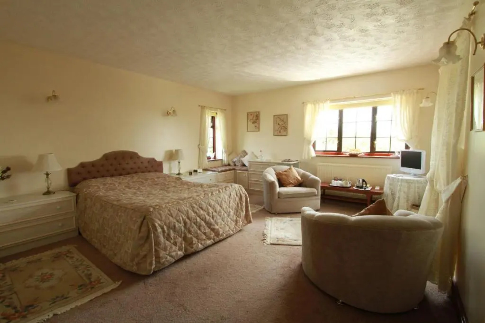 Pointers Guest House