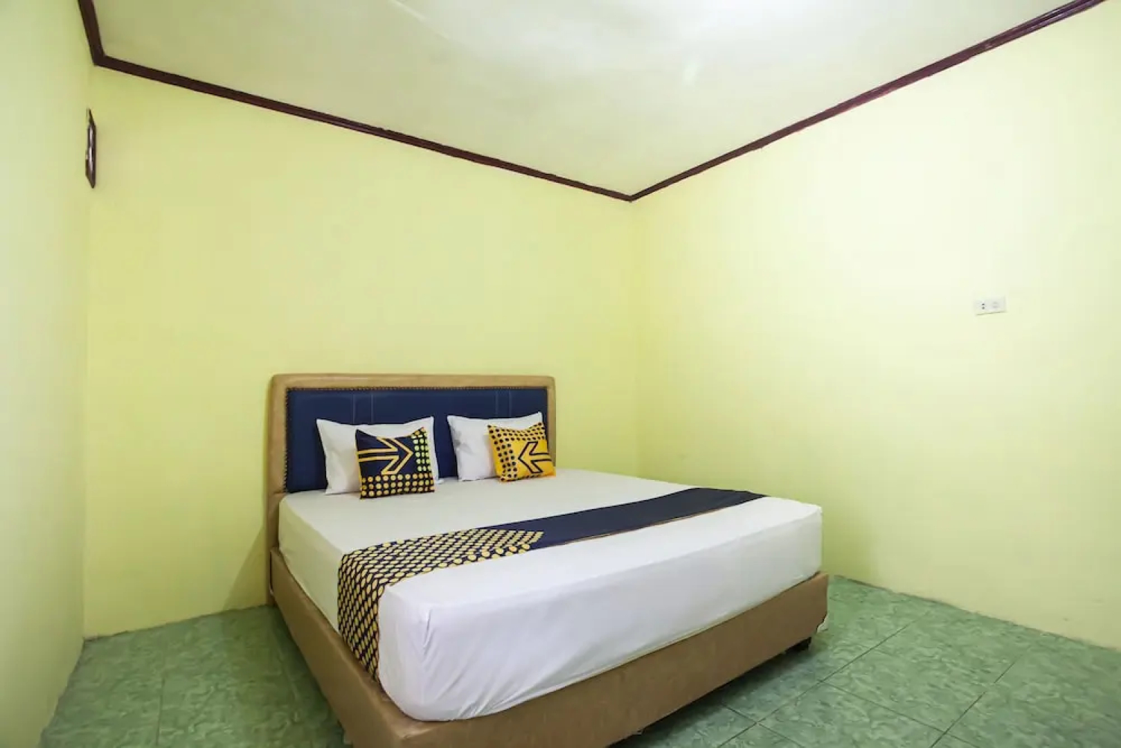 Spot On 2824 Hotel Permata