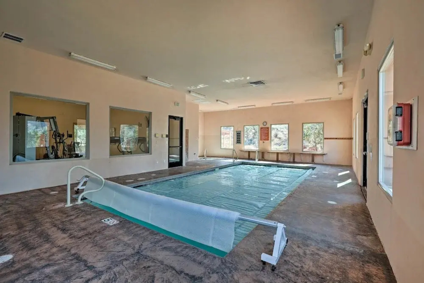 Day Trip to Zion: Home w/ Fire Pit & Pool Access