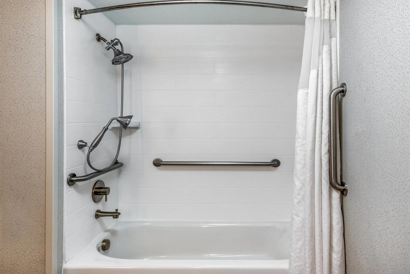 Holiday Inn Express Chapel Hill by IHG