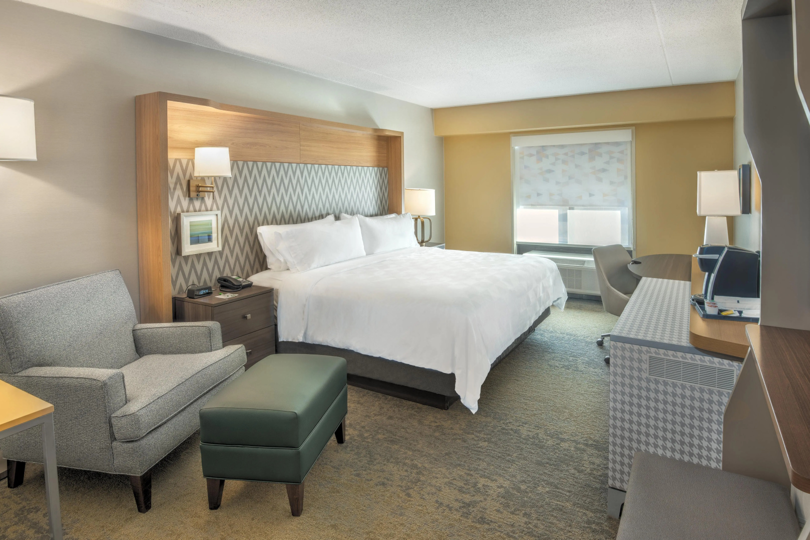 Holiday Inn East Windsor by IHG