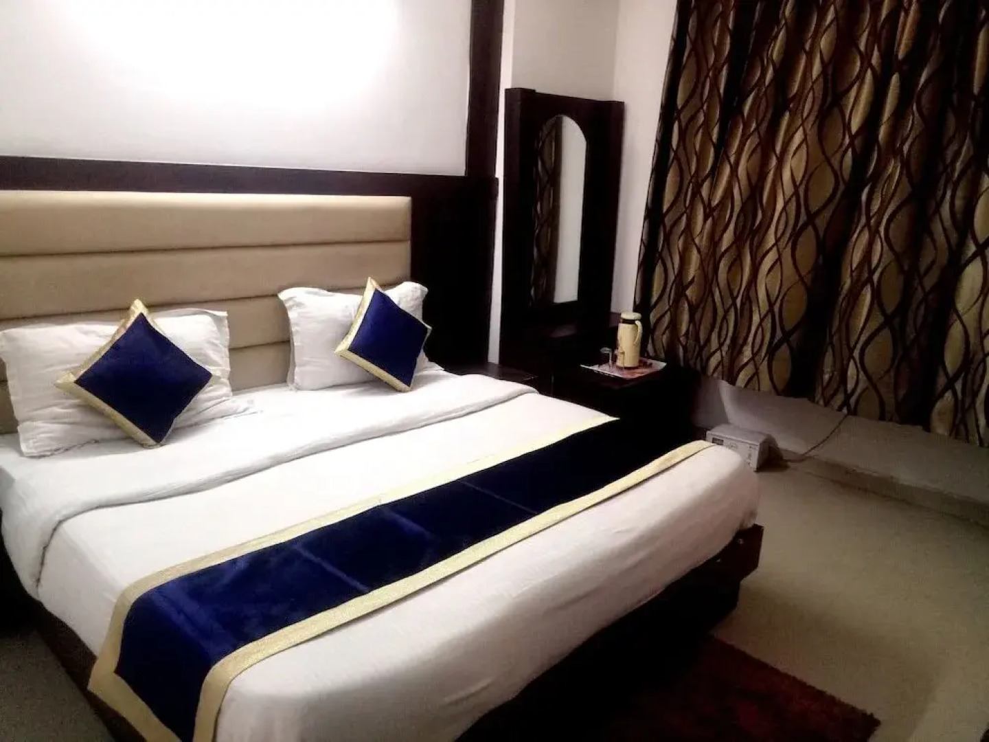 Hotel Katra Residency