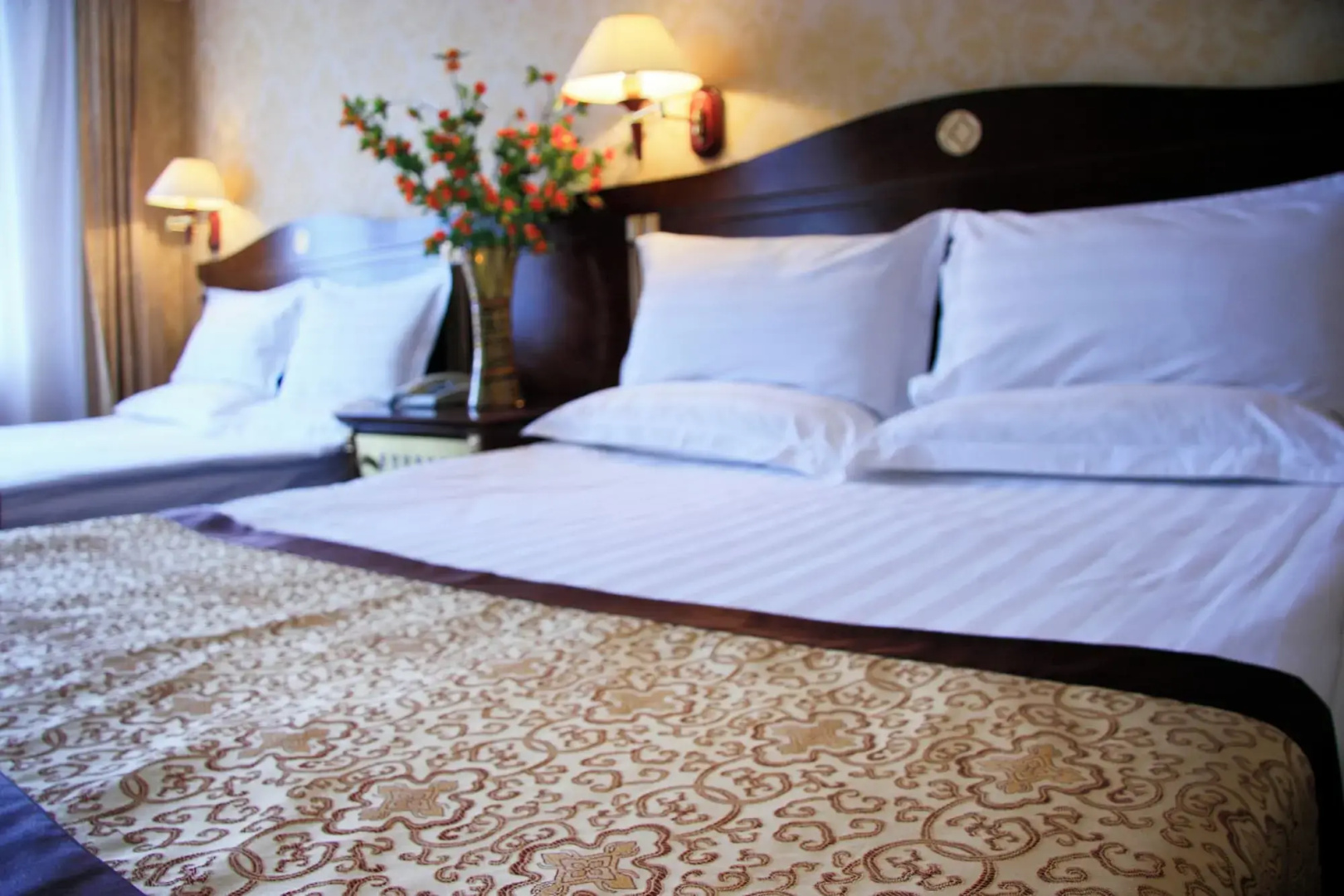 White House Hotel