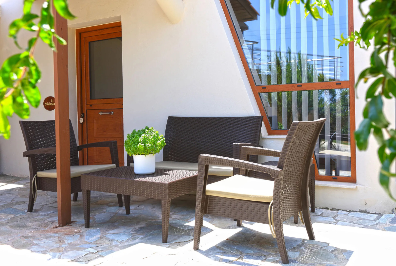 OZEA - Elevated Living