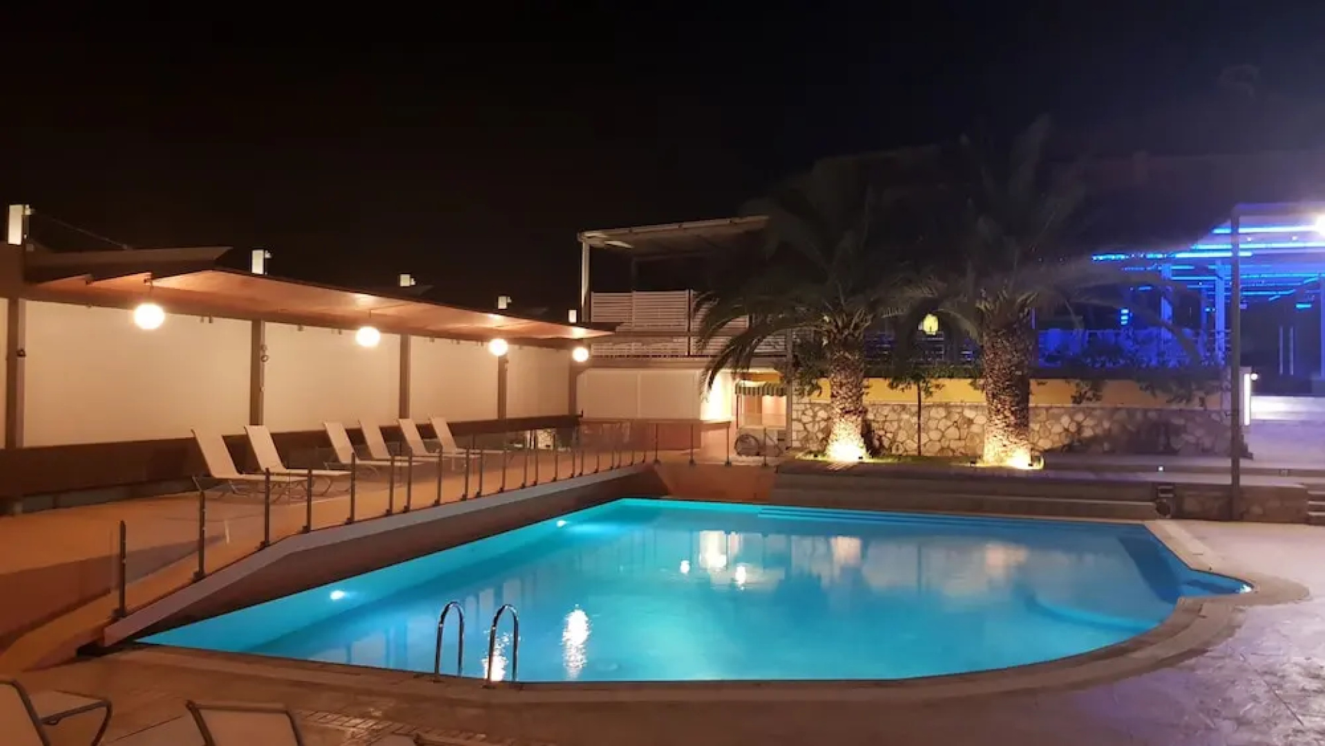 Sozos Inn Hotel