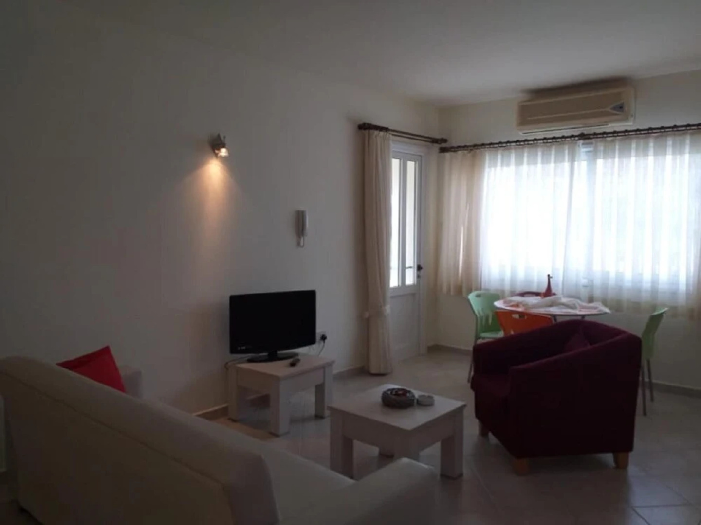 Sunrise Beach Club-sleeps 6-aircon-sea View