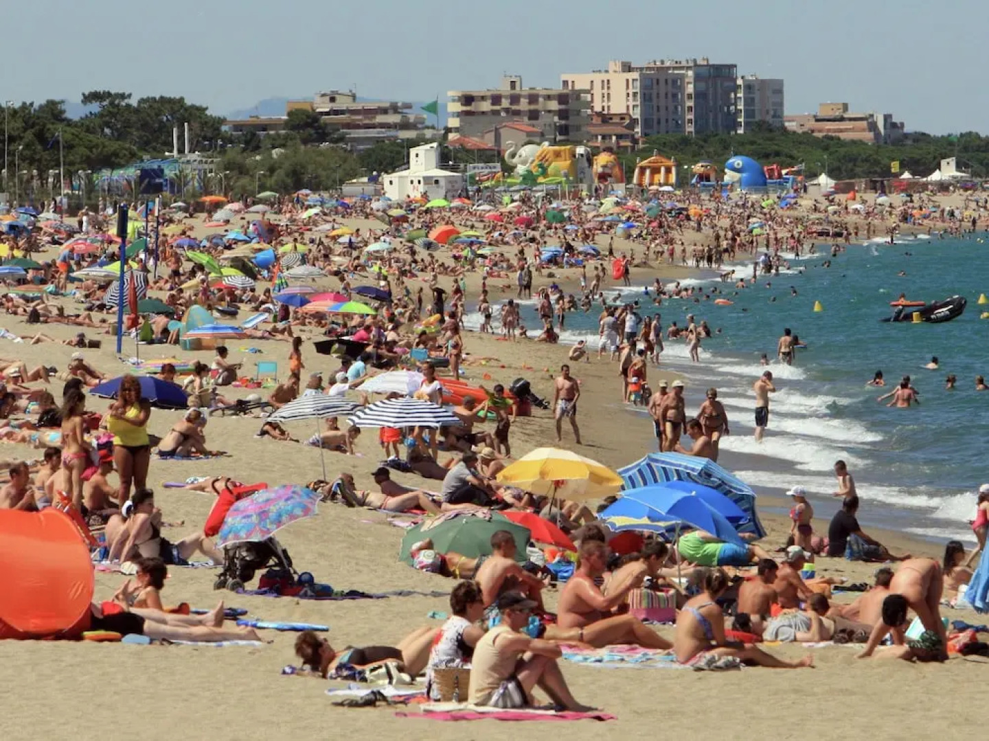 Spacious Holiday Home near River in Le Boulou