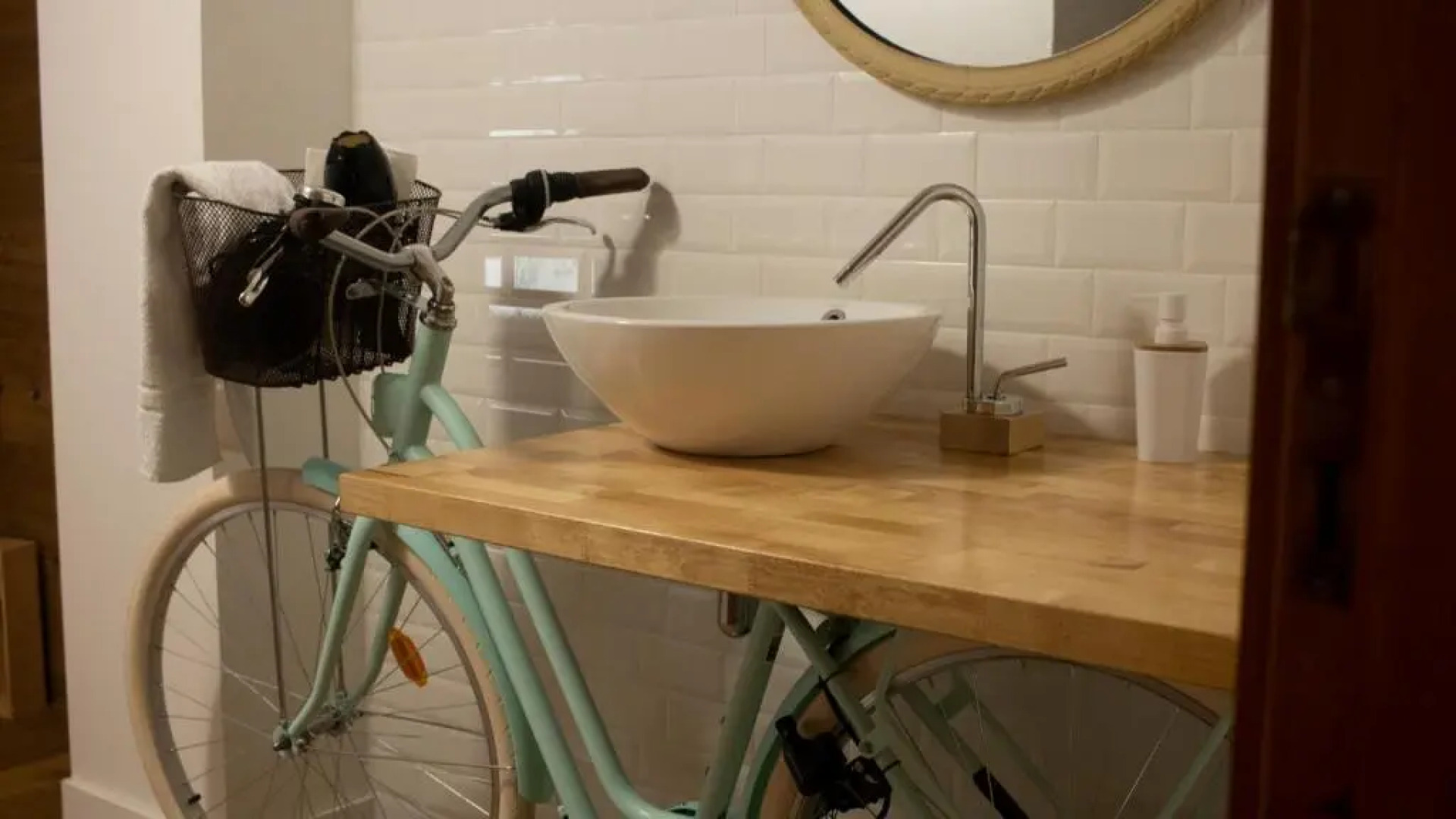 D'Vine Country House