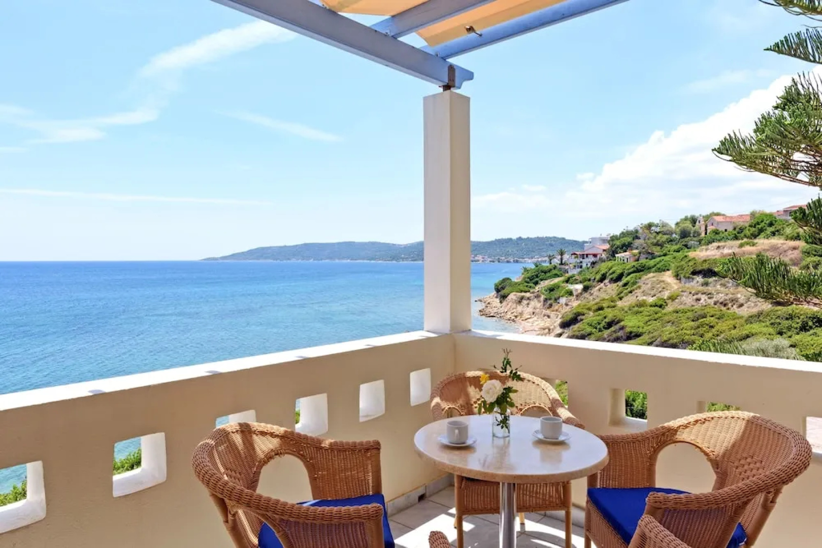 Sea Breeze Hotel Apartments & Residences