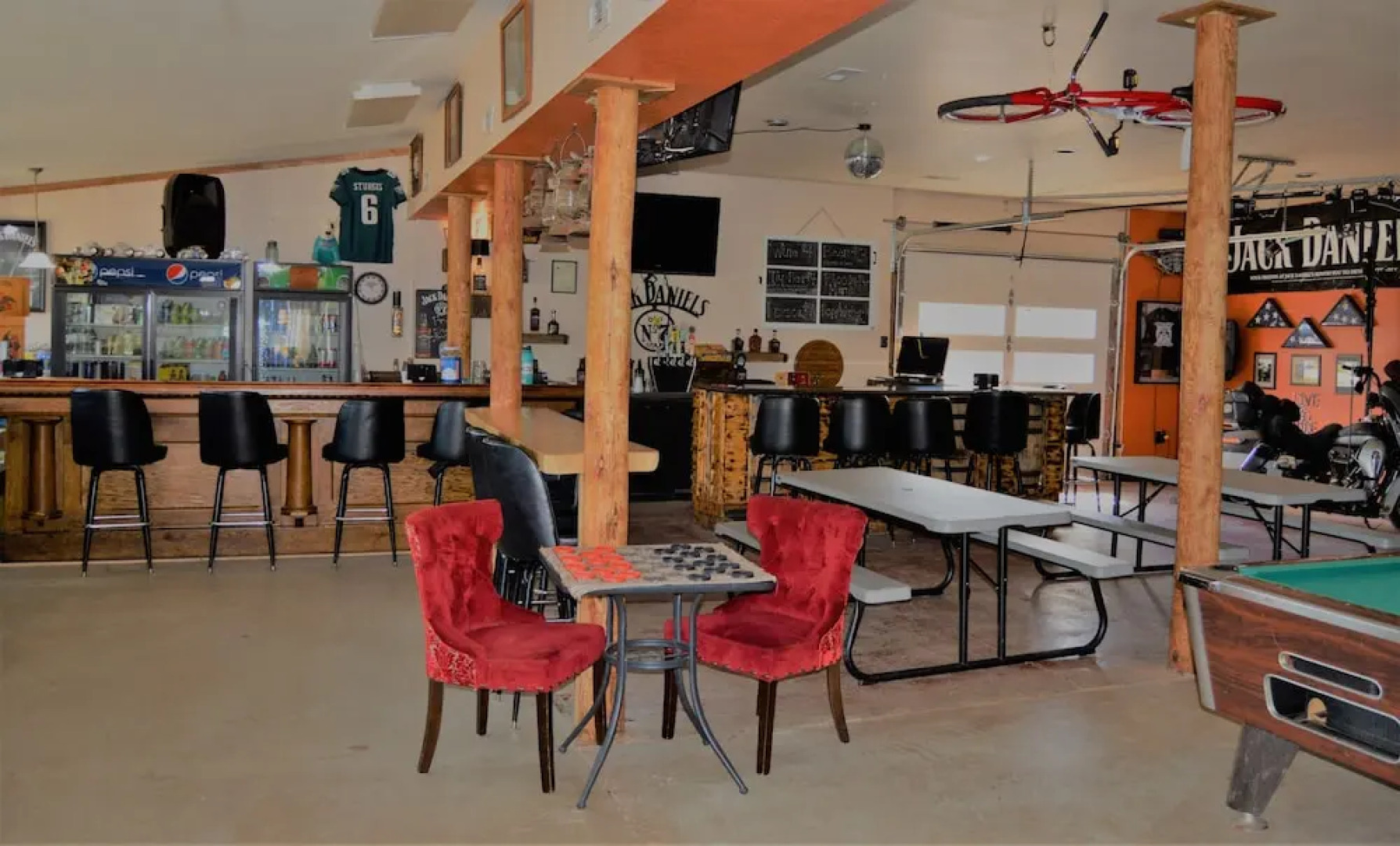 No Name City Luxury Cabins & RV