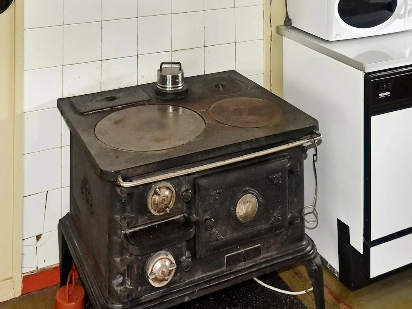 6 Person Holiday Home in Fevåg