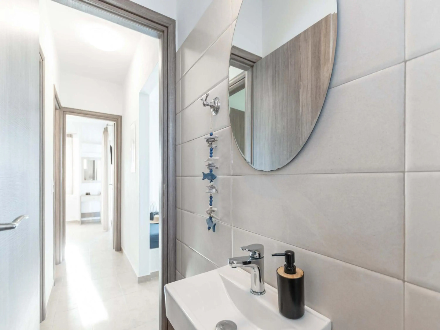 Evripus Suites Hotel