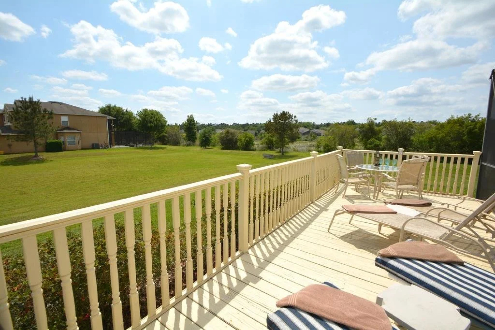 857KD Cozy Retreat 5 Br villa by RedAwning