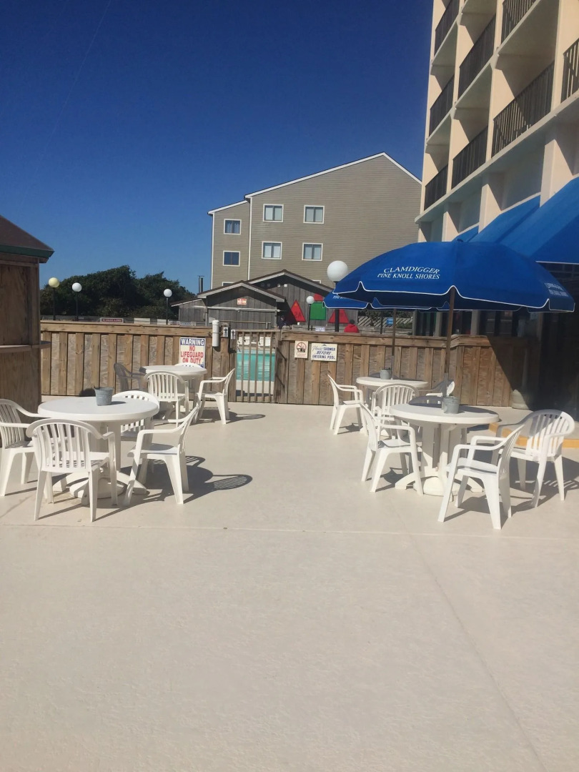 Crystal Coast Oceanfront Hotel