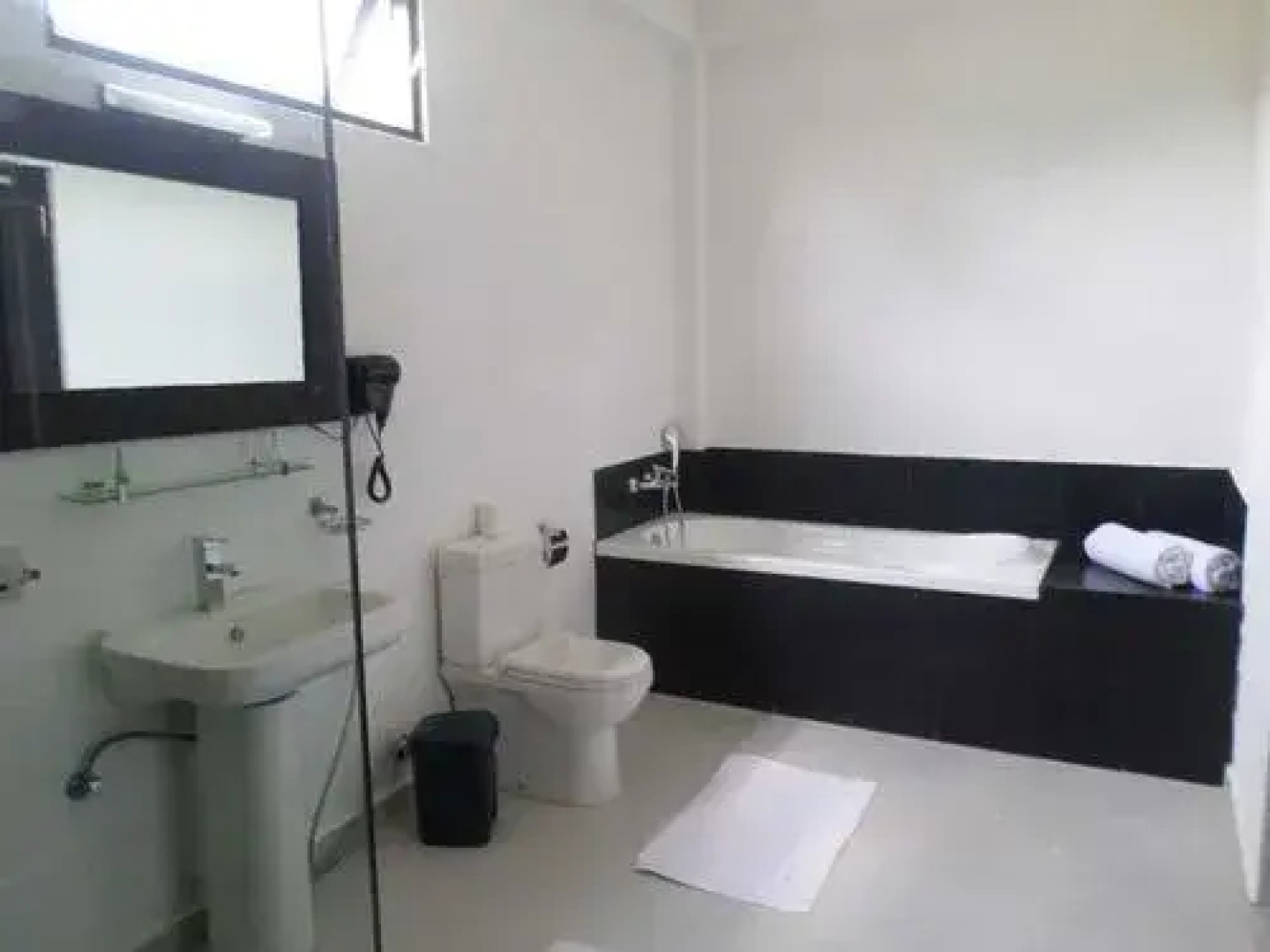 Oak Ray Elephant Lake