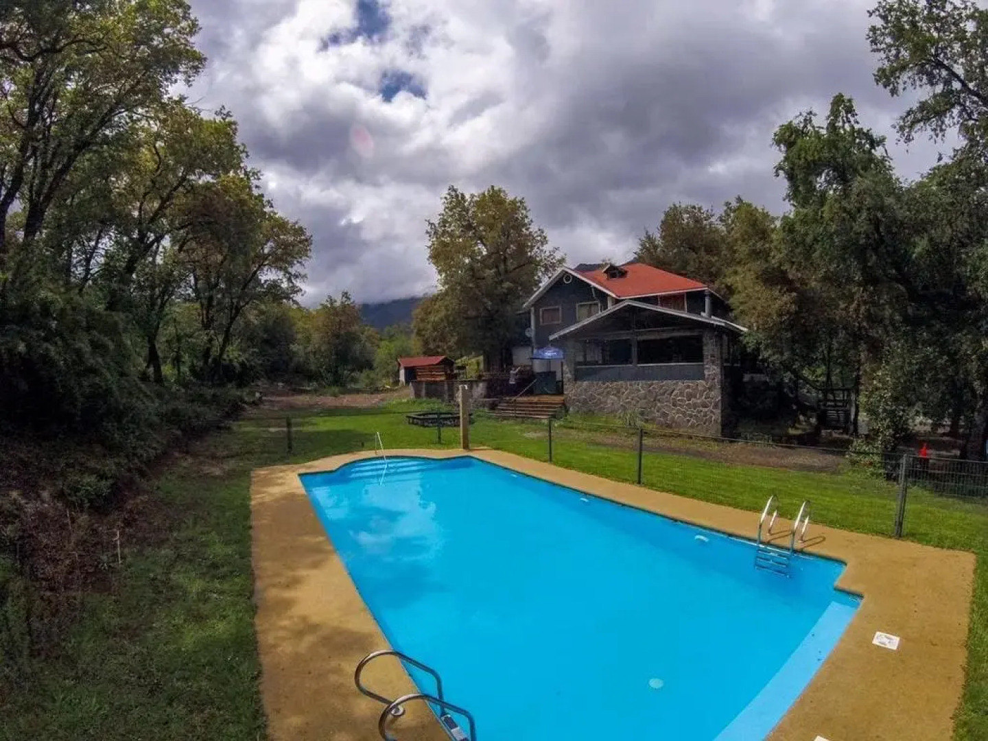 Lodge Las Trancas - Hostel