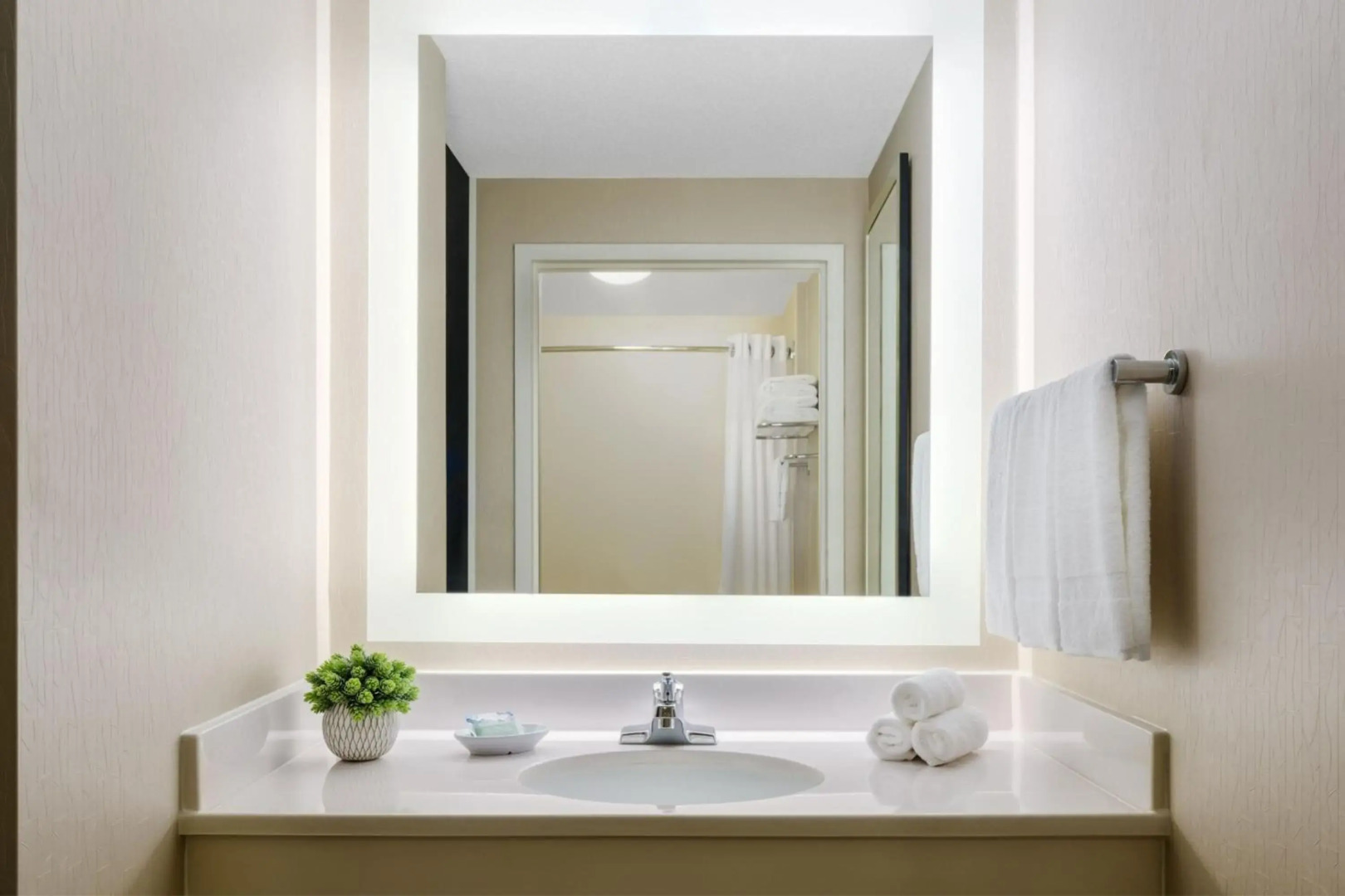 SpringHill Suites Manchester-Boston Regional Airport