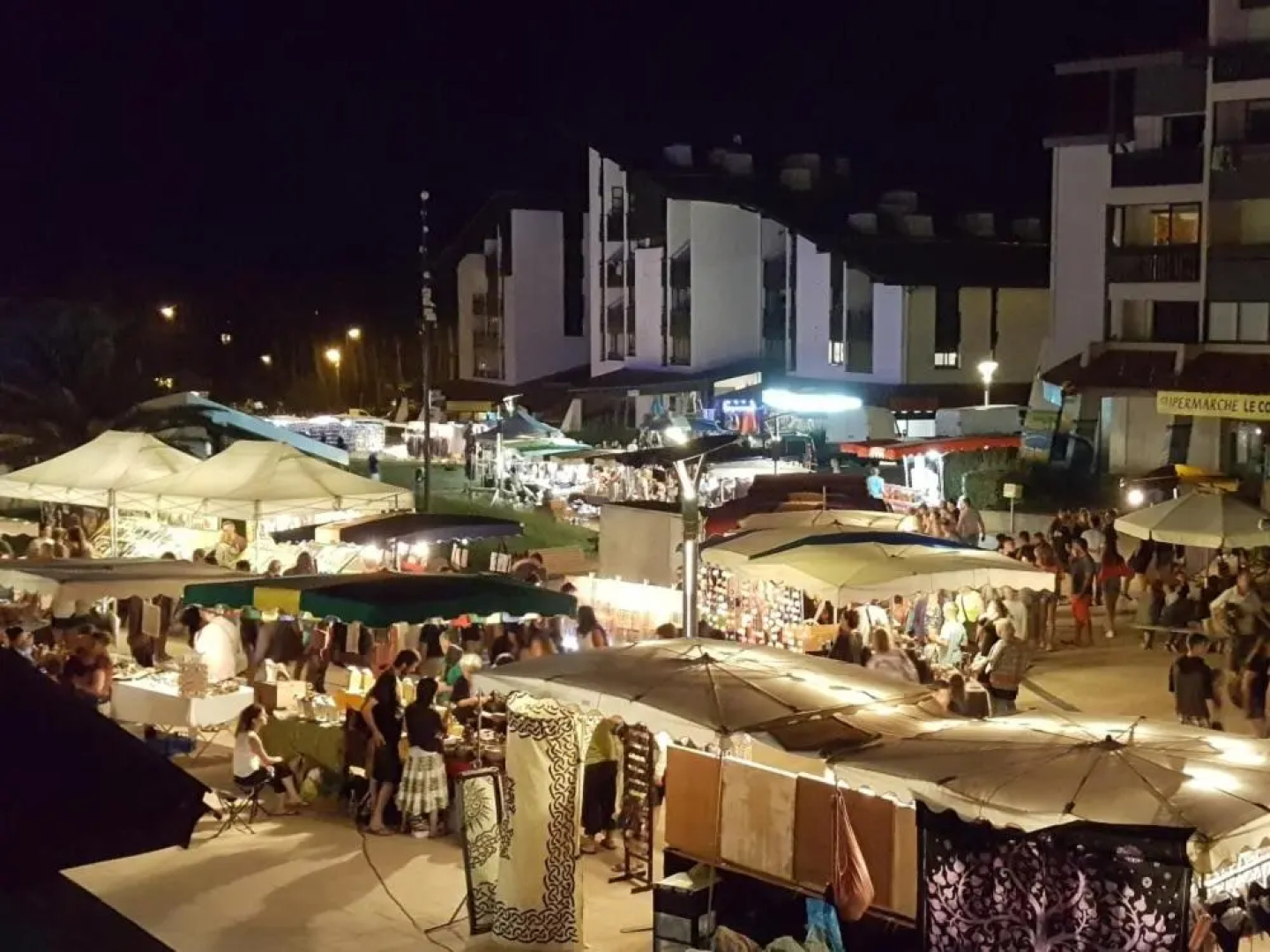 SEIGNOSSE PLAGES: Beau Studio équipé avec terrasse face aux dunes