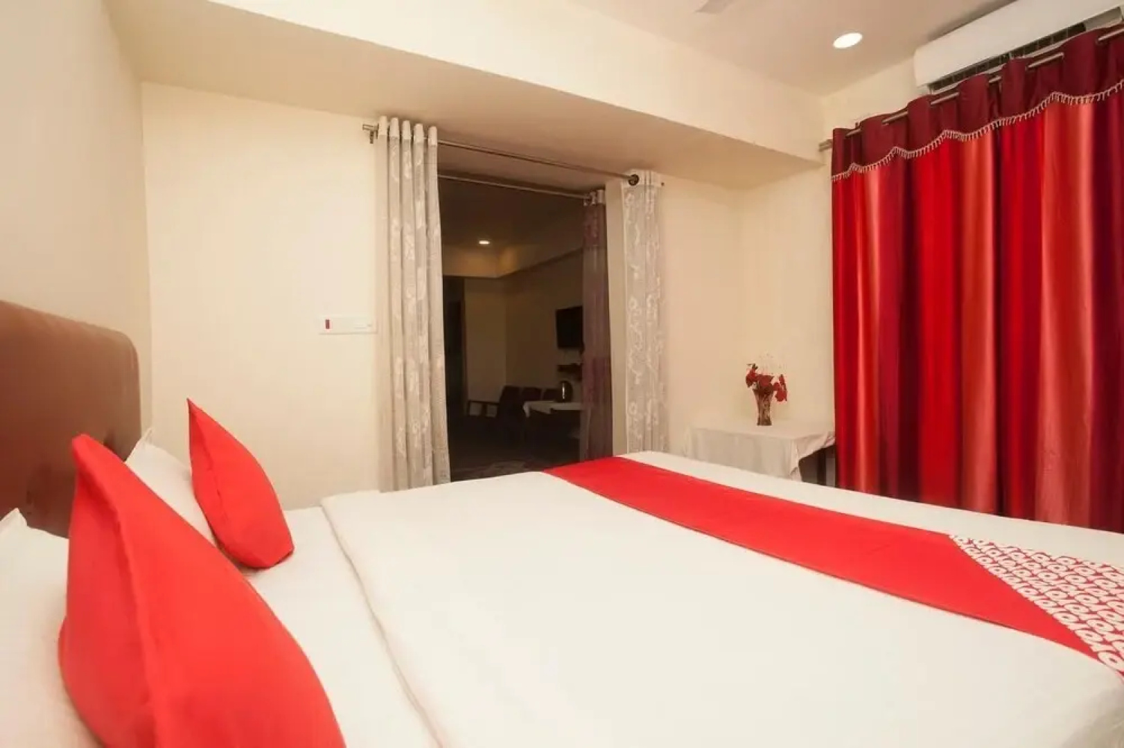 Hotel Eastern Star by OYO Rooms