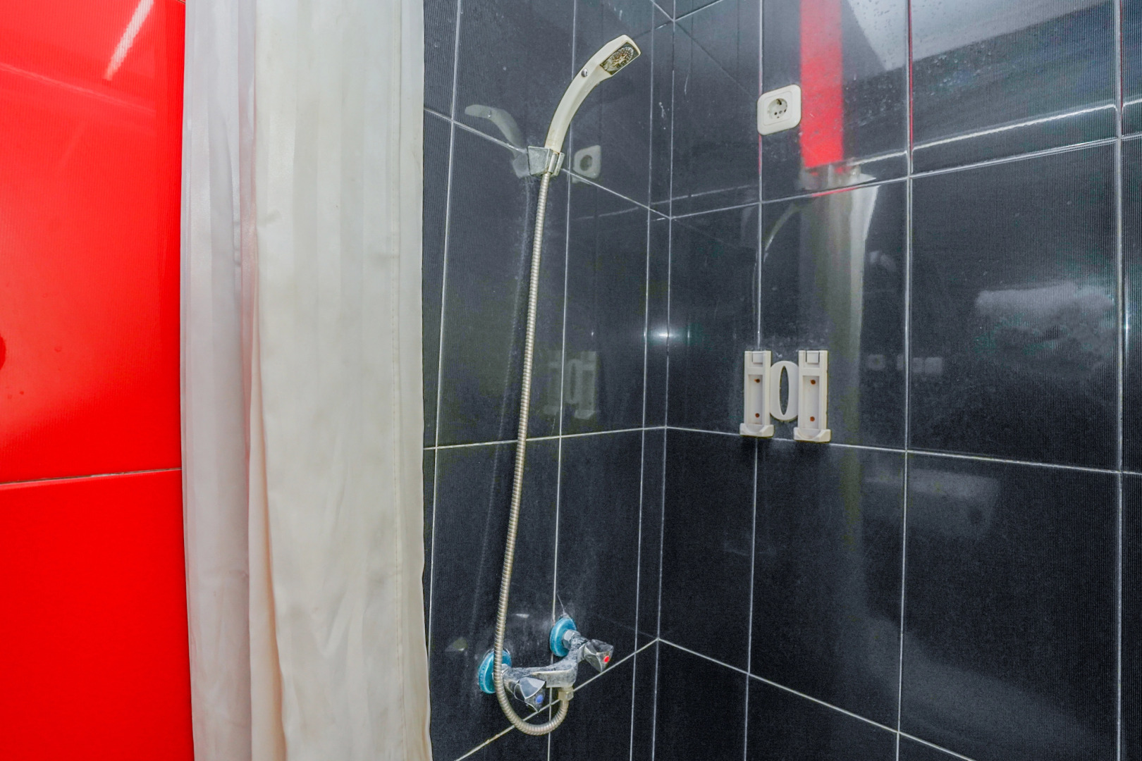 OYO 1956 Kana Family Residence