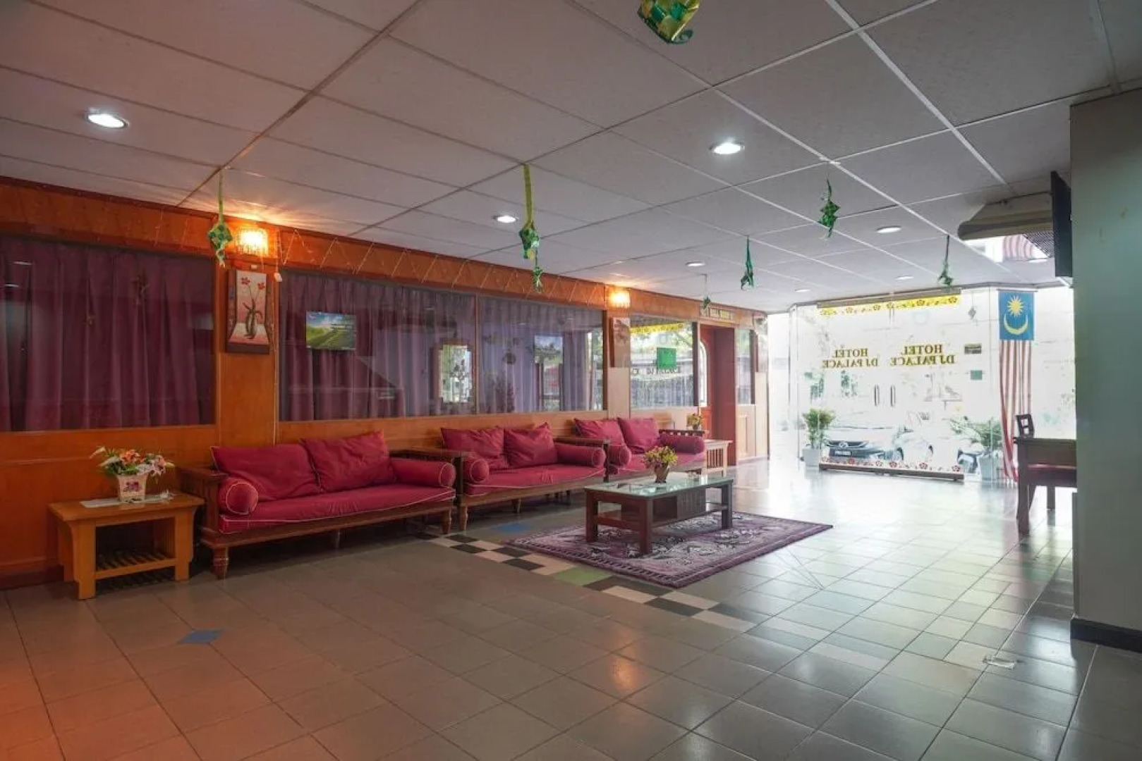 OYO 44101 Hotel DJ Palace