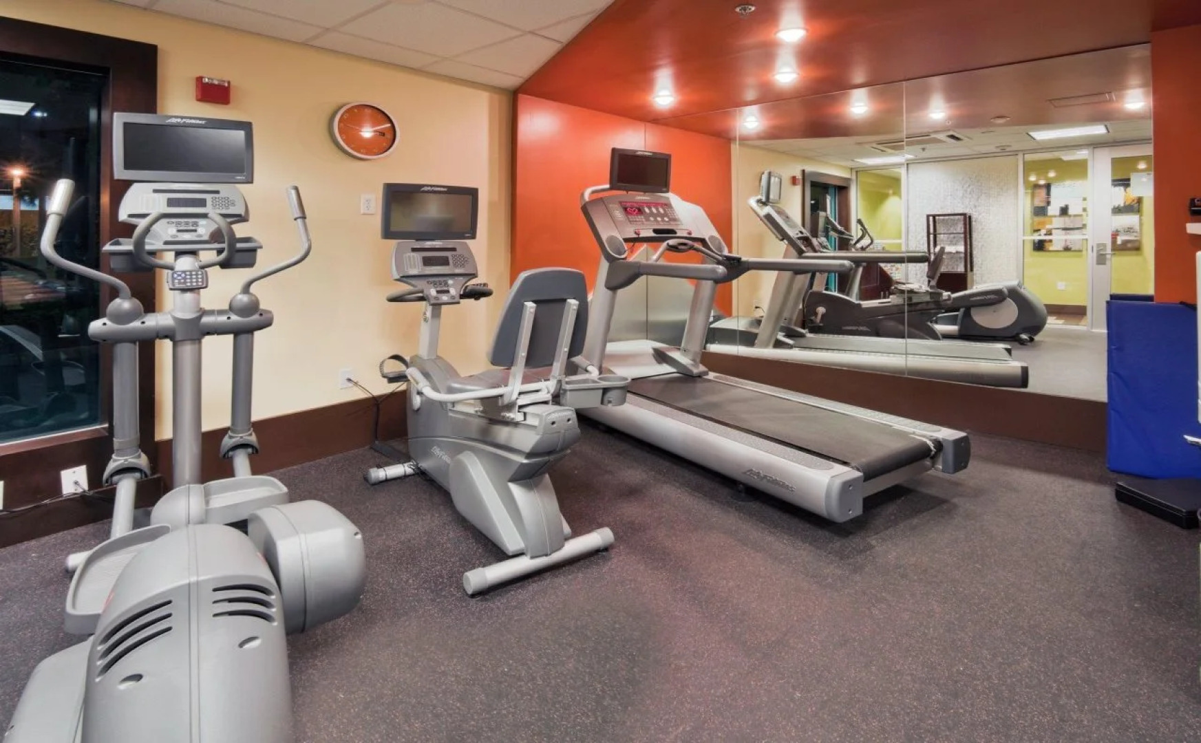 Holiday Inn Express Ft. Lauderdale Cruise-Airport by IHG