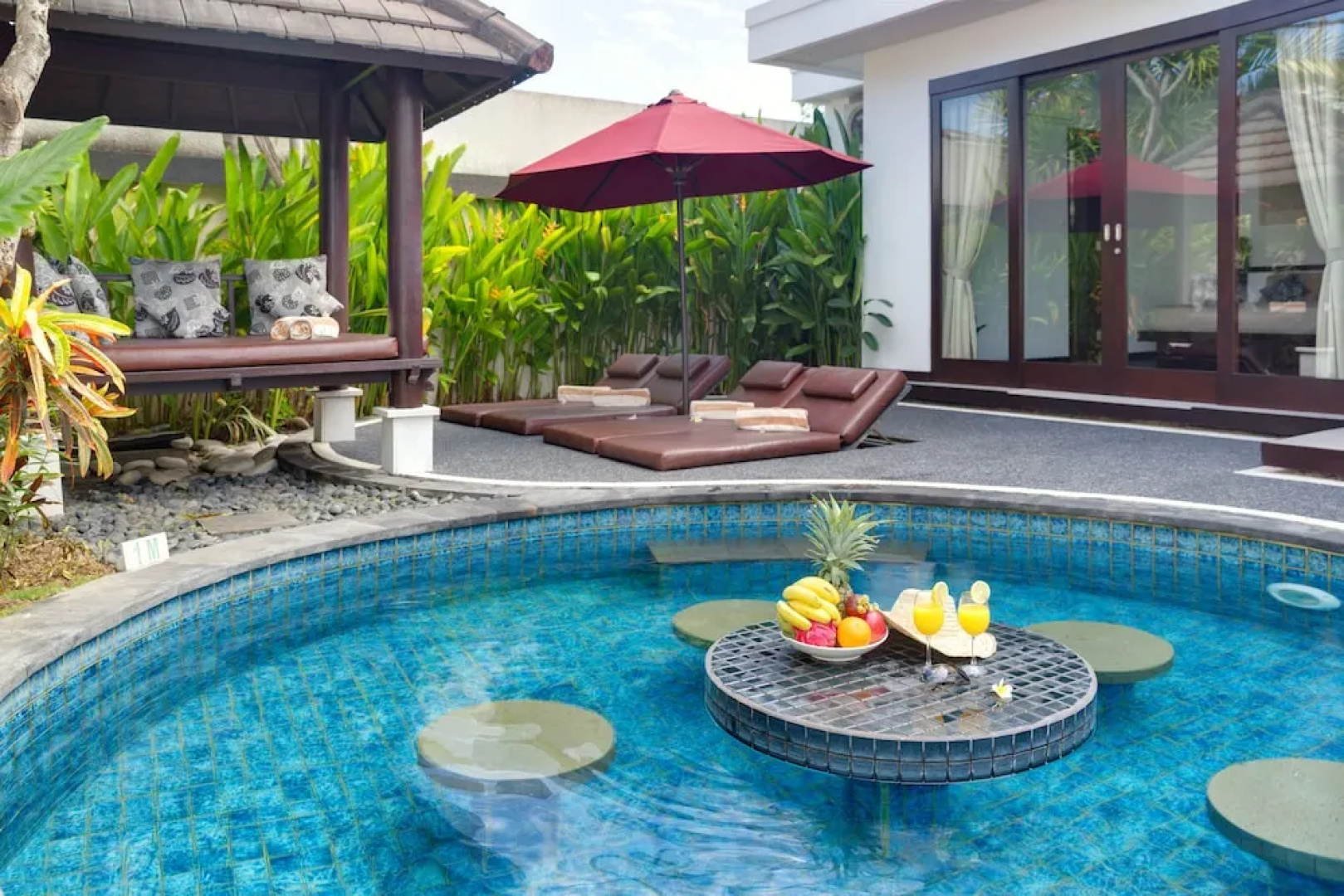 D And G Villas
