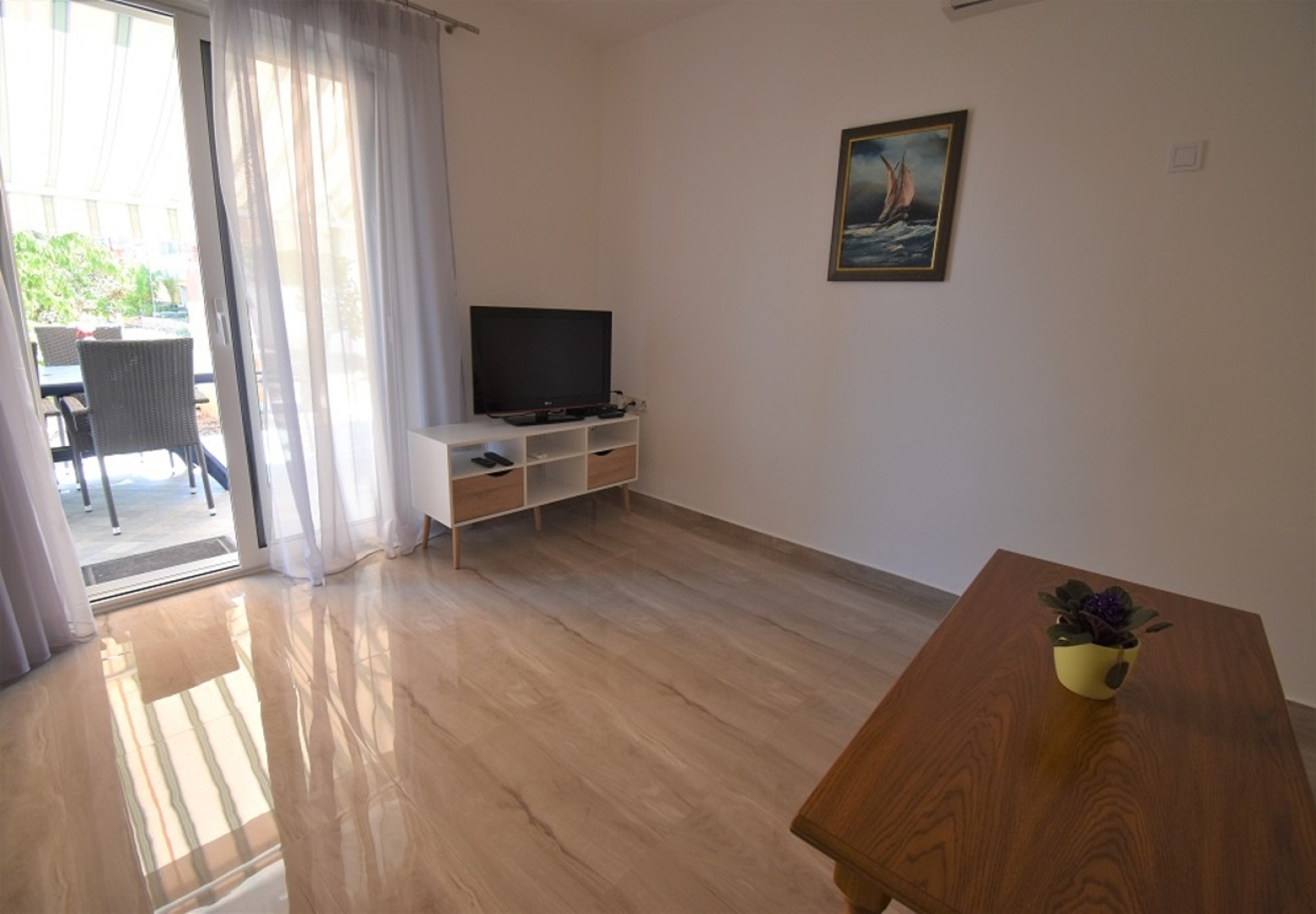 Holiday house Branka - 80 m from beach: Vir, Zadar riviera