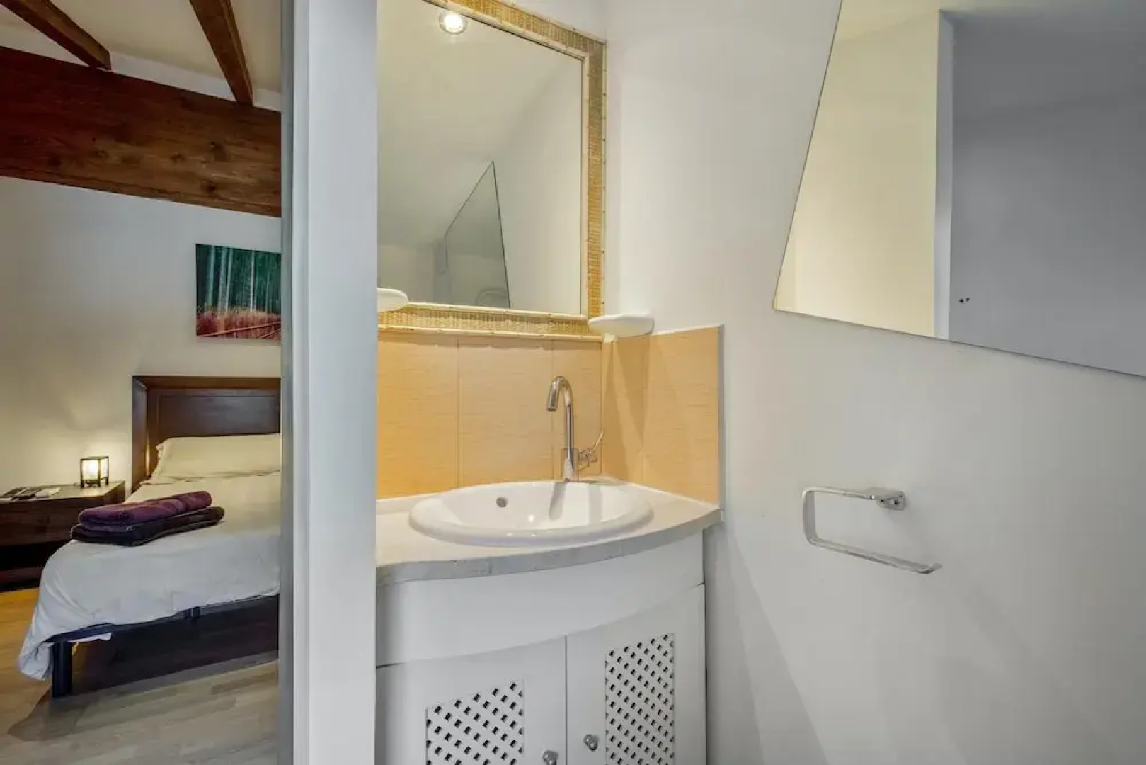 Luxurious Villa in Baños y Mendigo, Spain - Perfect for Families and Groups