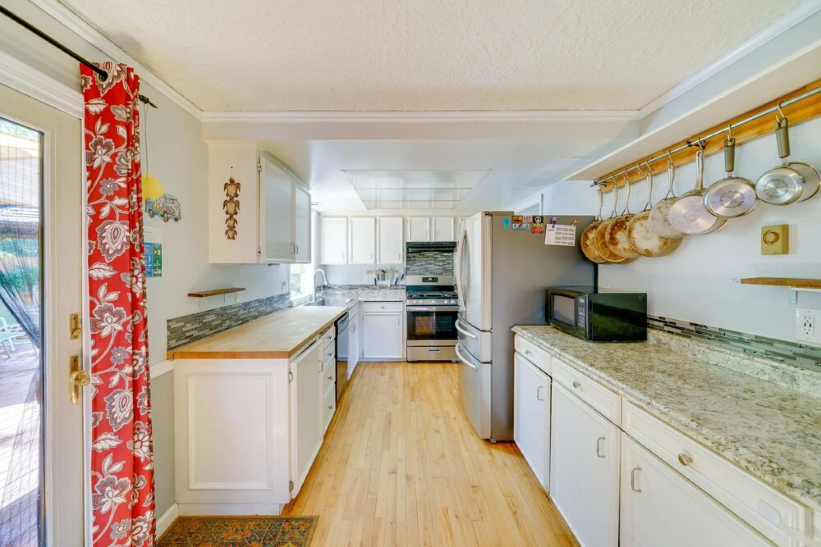 Vancouver Vacation Rental ~ 16 Mi to Portland!