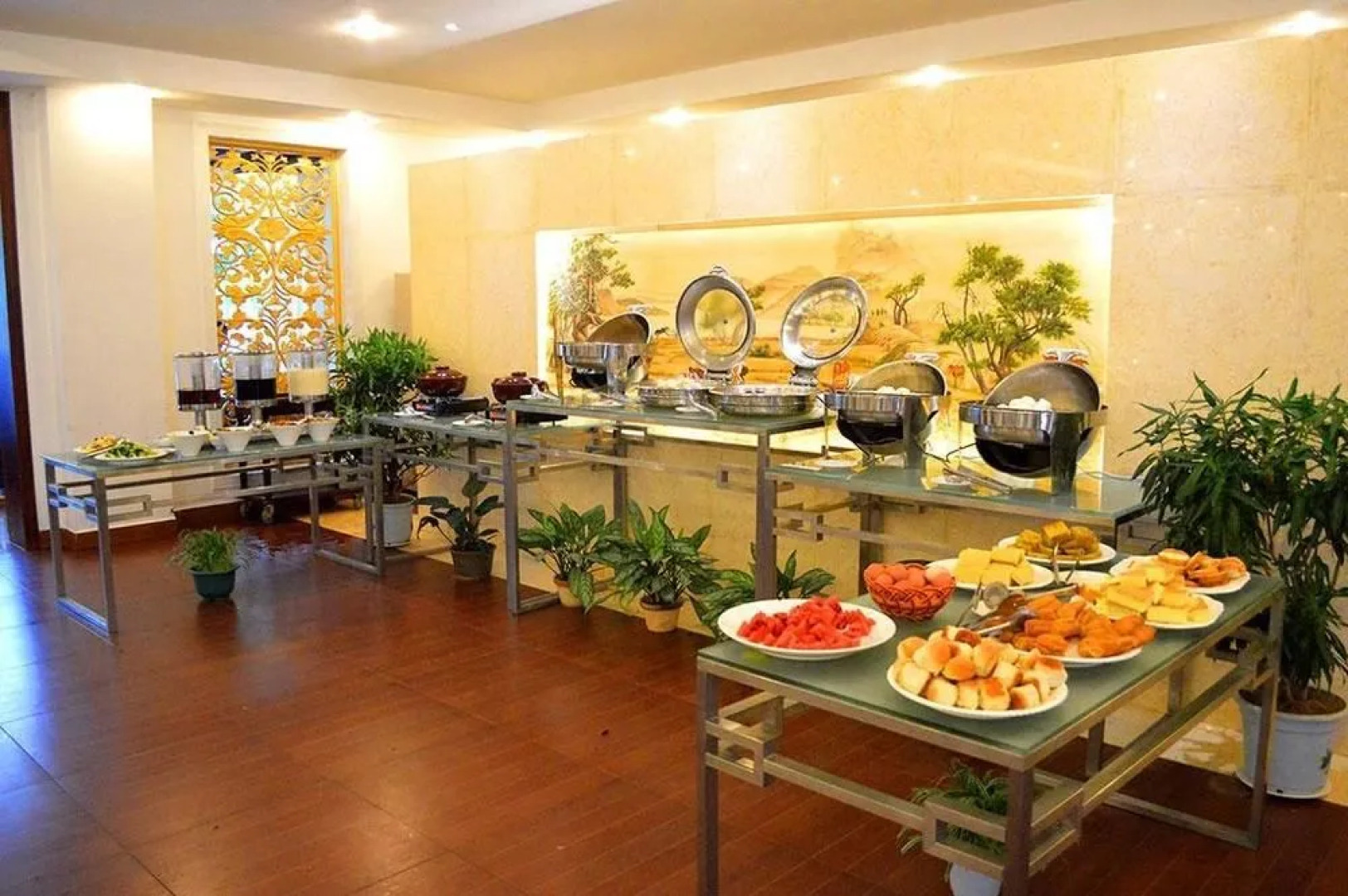 Xinglong Pearl Hot Spring Hotel