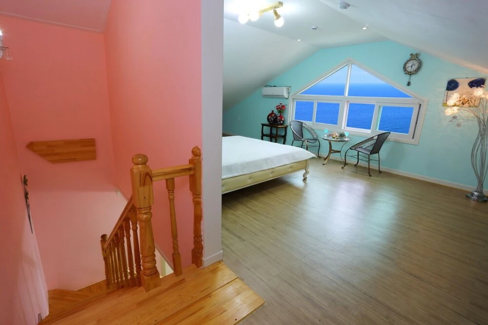 Namhae Montmartre Pension