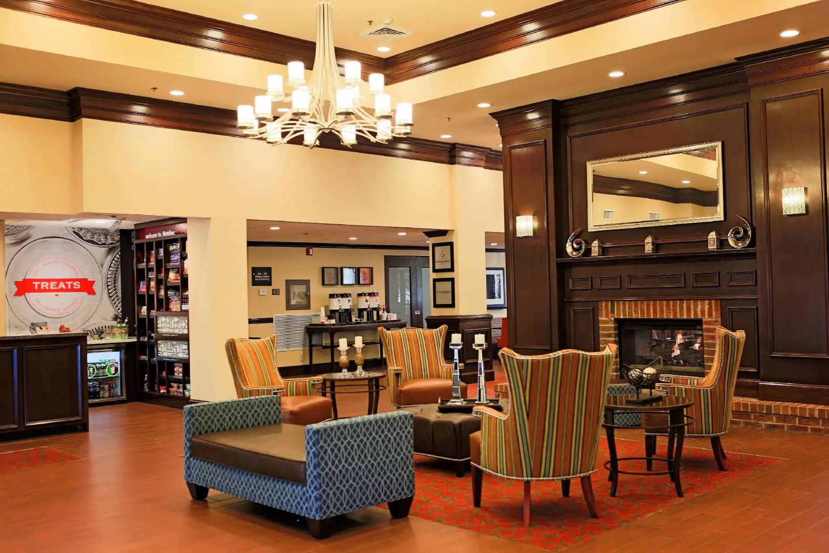 Hampton Inn & Suites Asheville Airport