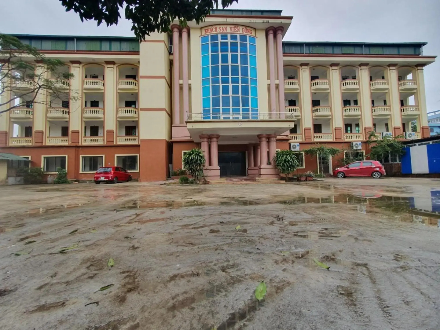 Viễn Đông Hotel