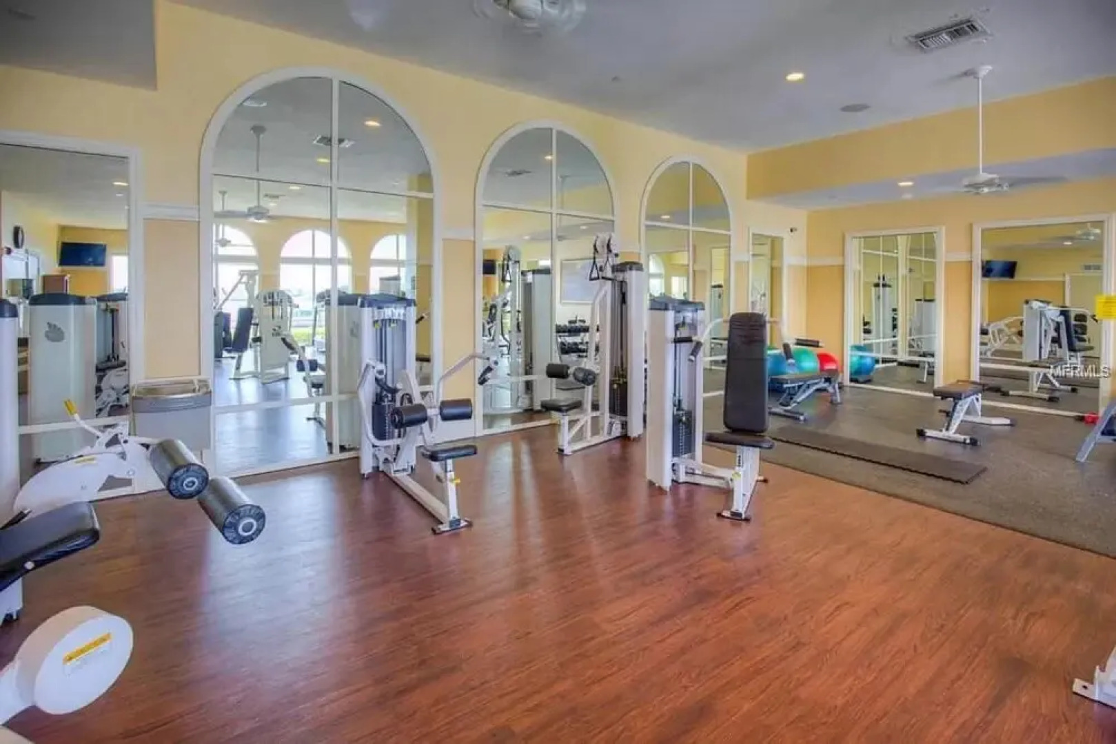 Stunning Beach Front 3 Bd Apartment @ Clearwater Belle Harbor 401