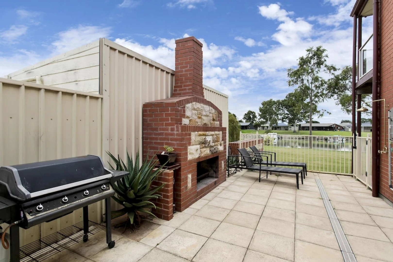 Windy's at Wellington