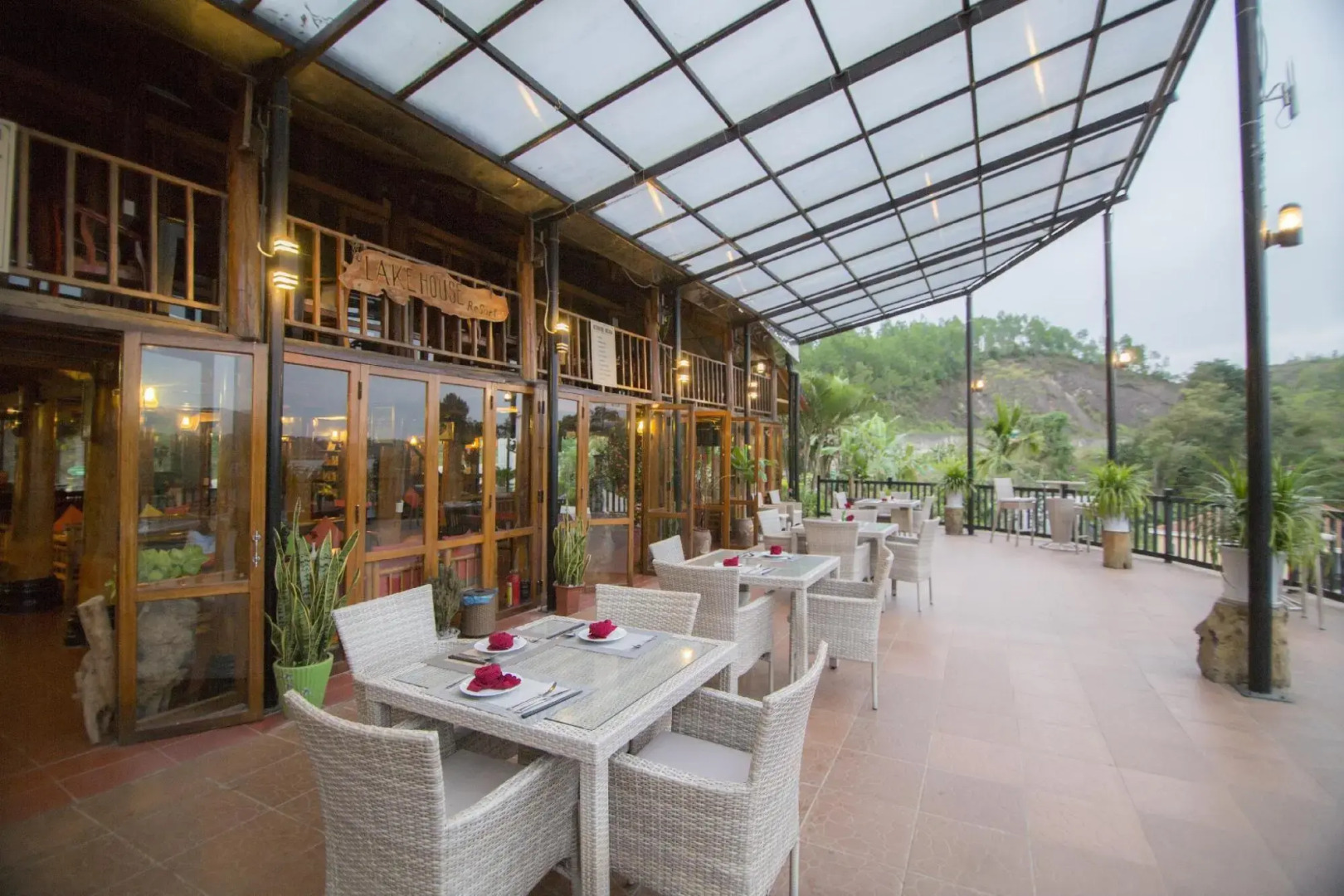 Phong Nha Lake House