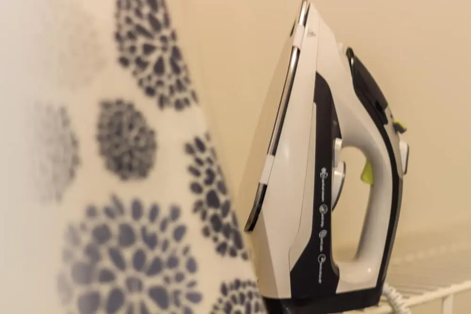 Downtown LA Fully Furnished Apartment