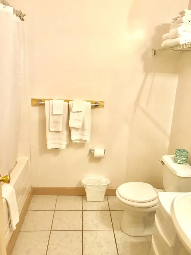 Saco River Motor Lodge & Suites