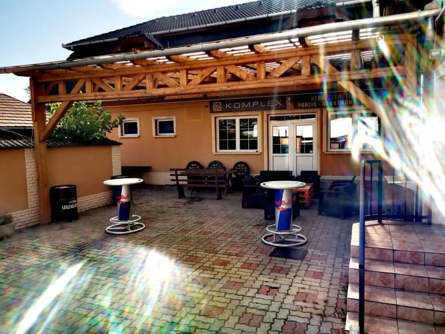 KOMPLEX -Rendezvénytermek-Panzió-Apartman-Irodák-