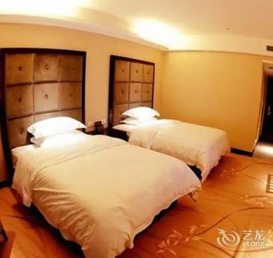 Ronghe Holiday Hotel