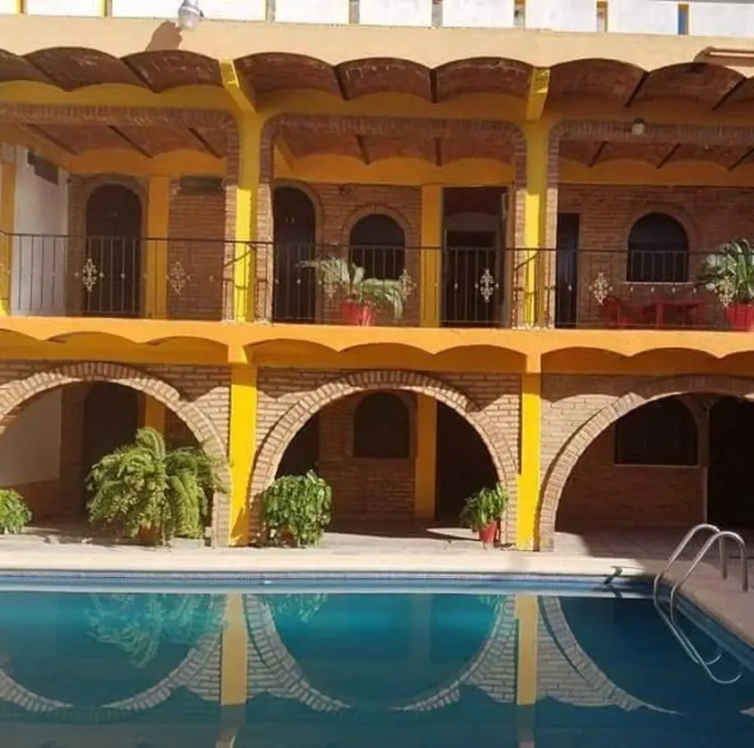 Bungalows y Hotel Lizmar