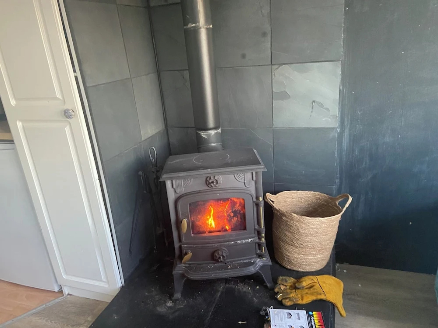 Cosy Rural Lodge at Goldhill Glamping - Sleeps 4