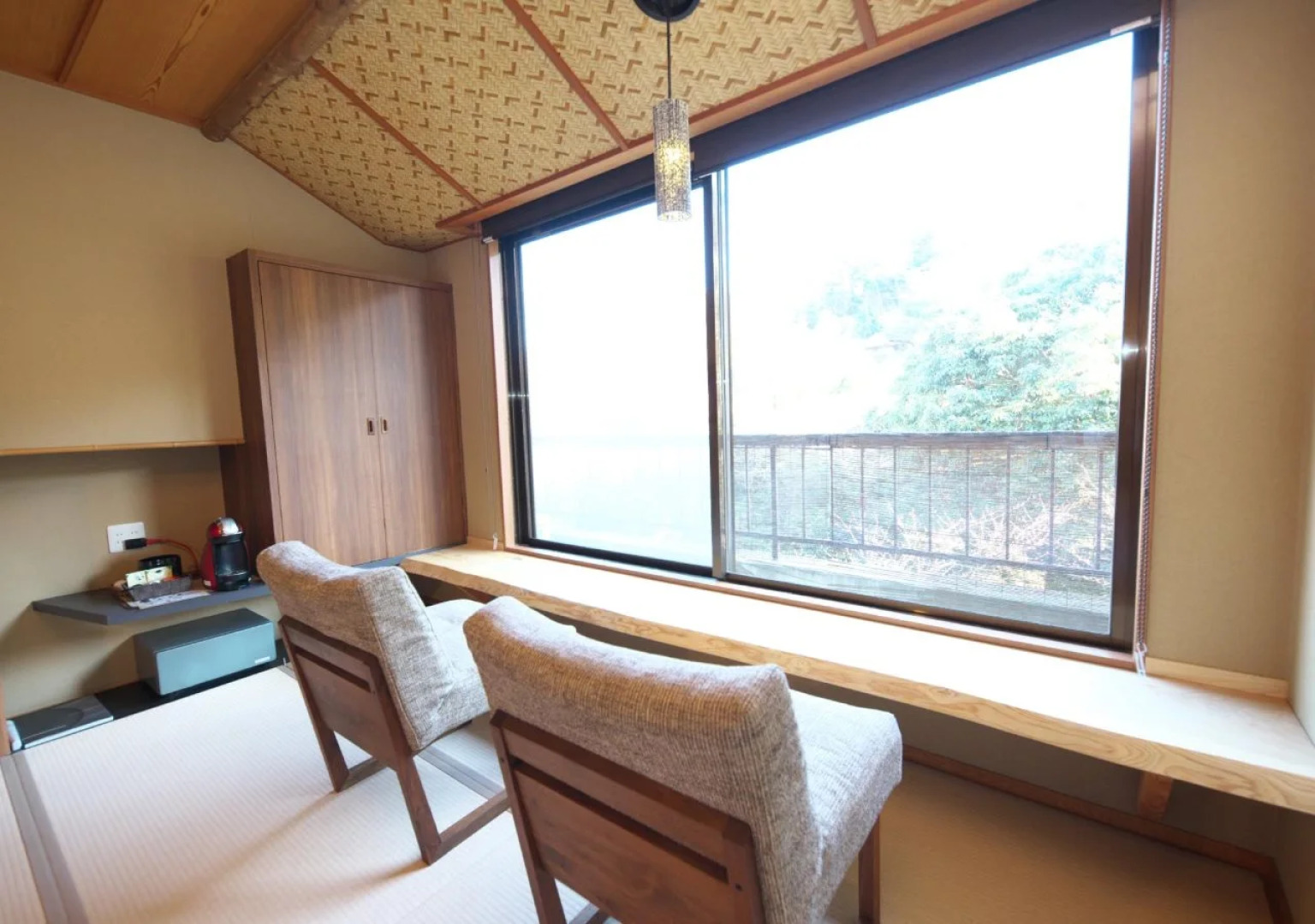 Manyou no Sato Hakuunsou